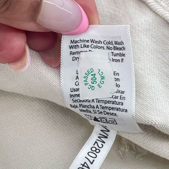 Free Assembly Women’s Cream Patch Pocket Denim Shorts Size 20 – 4” Inseam NWT - Picture 14 of 16